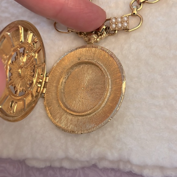 vintage locket necklace - Picture 6 of 8
